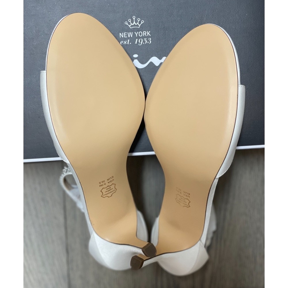 Nina Volanda Ivory Satin Crystal Ankle Strap Dress Sandals Size 9.5M New in Box - Picture 7 of 15